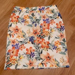 Floral mini skirt